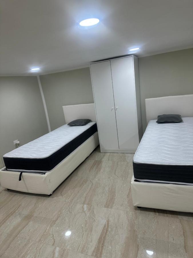 A.D.M Bed & Breakfast Napoli Bagian luar foto